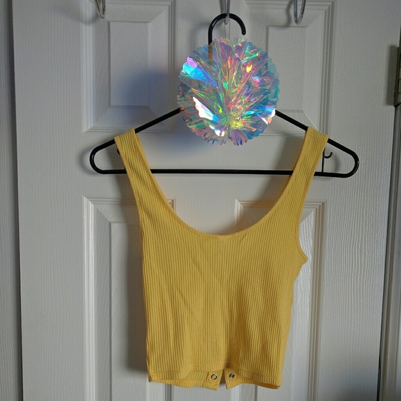 Light yellow fitted crop top button down xs - Picture 3 of 4